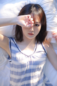 女人用润滑剂的视频